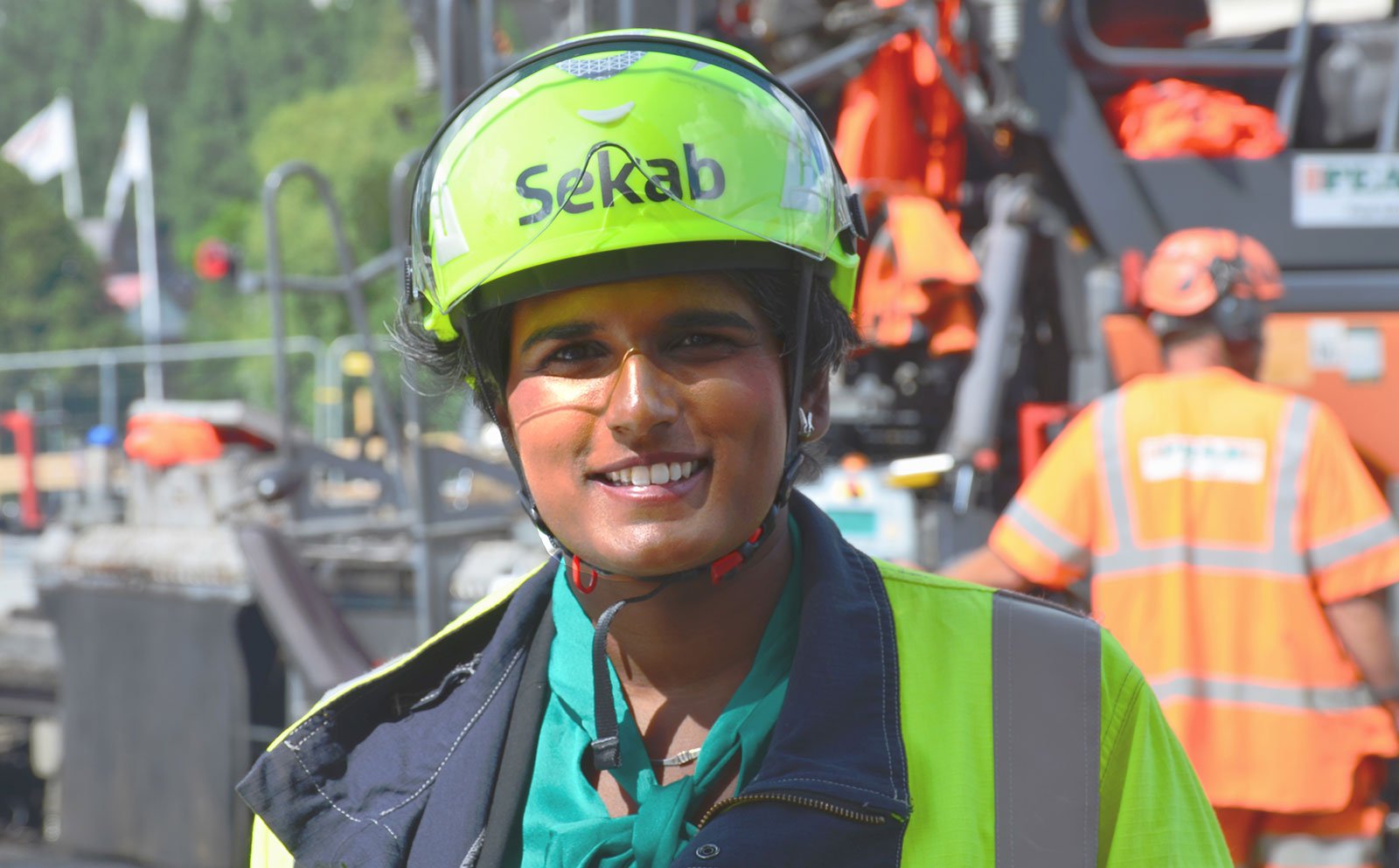Monica Normark Sekab vid Peab asfaltläggning